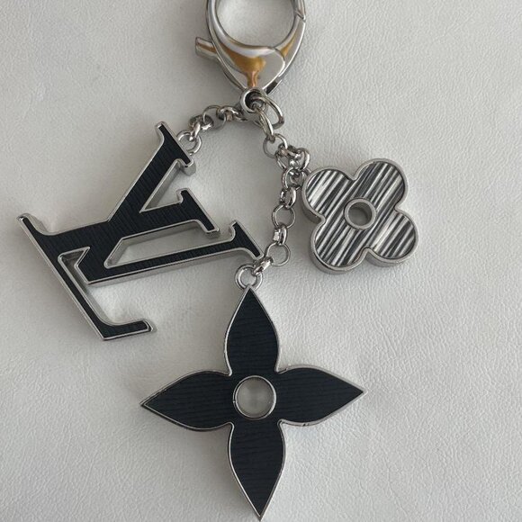Louis Vuitton Accessories - Louis Vuitton bagcharm keychain